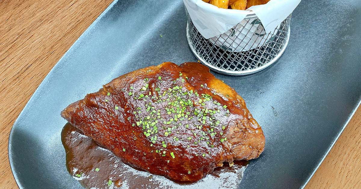 Paralelo: brunch, café y cócteles en un solo lugar