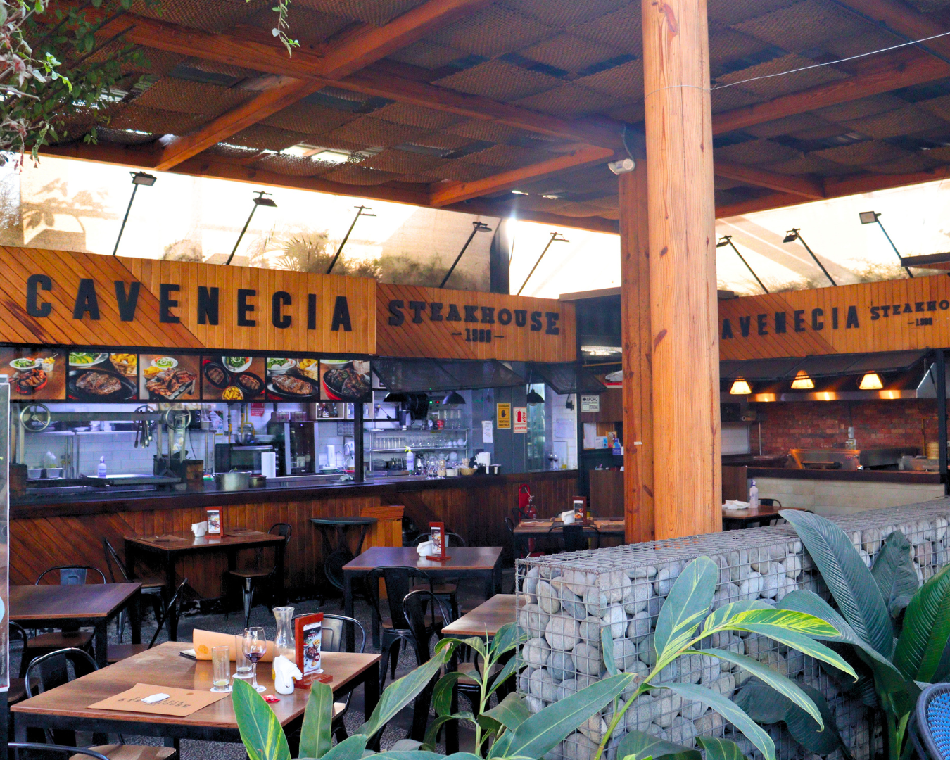 Frontis de Cavenecia Steakhouse